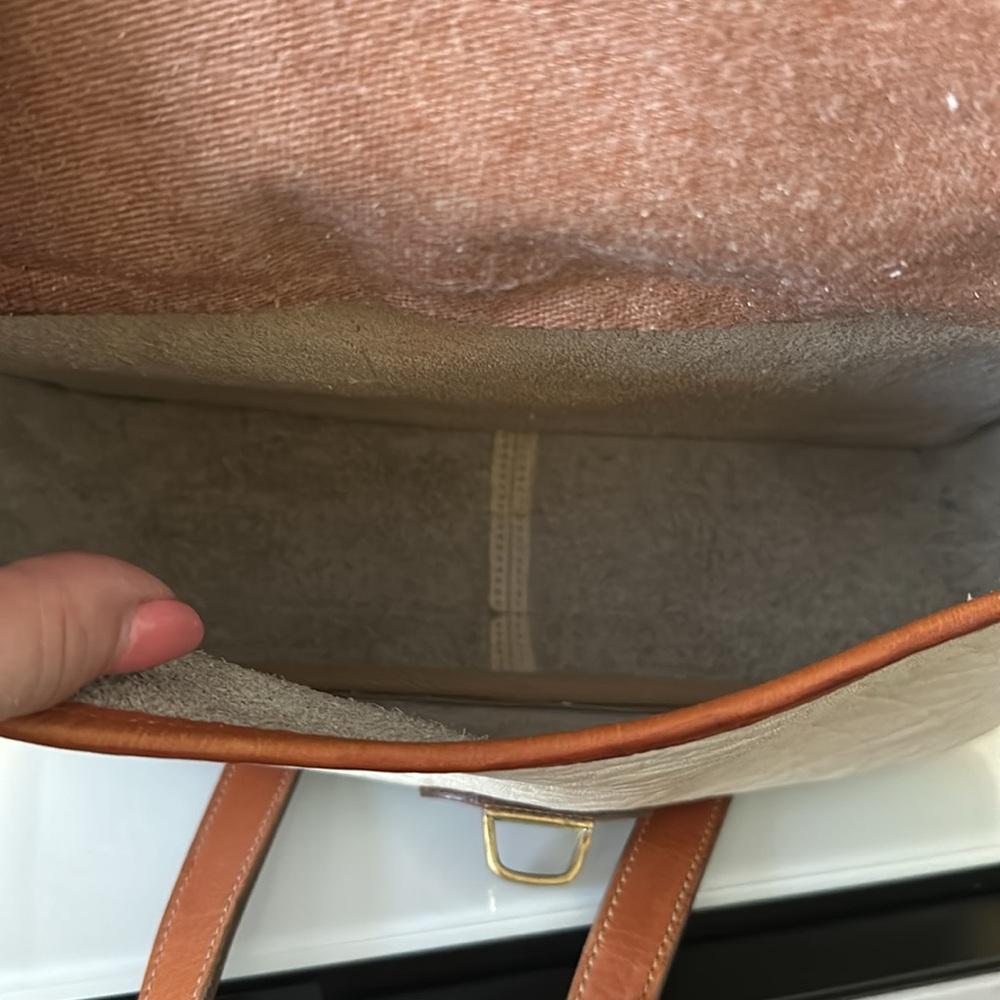 Vintage Dooney & Bourke Authentic All-Weather Leather Shoulder Bag White - Picture 12 of 16